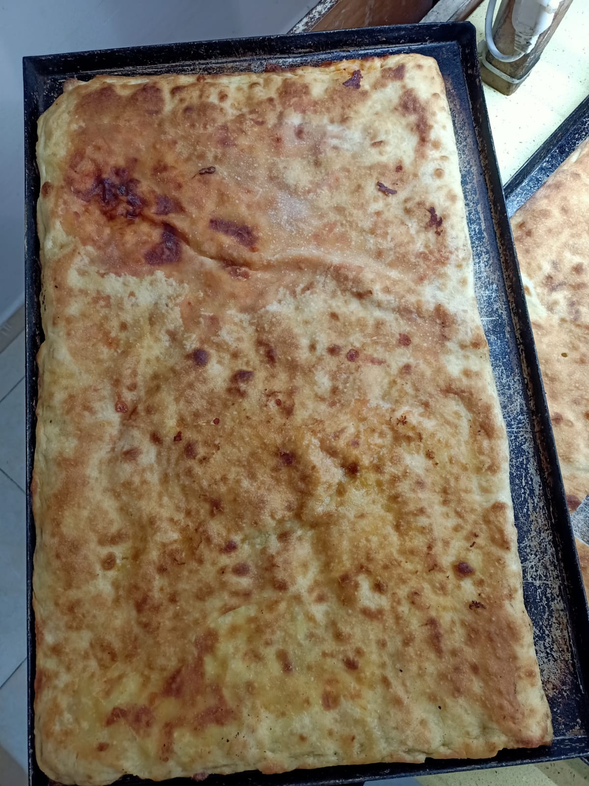 pizza farcita prosciutto e mozzarella